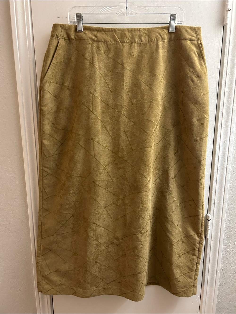 Vintage Geometric Pattern Tan Midi Pencil Skirt